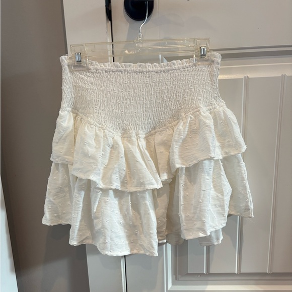 Amazon White Ruffled Skirt - Picture 2 of 2